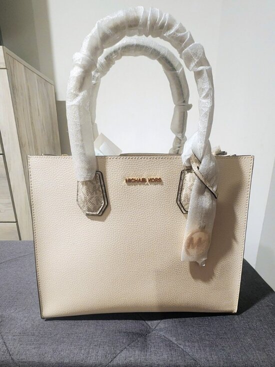 Michael Kors Handbags - NWT Michael Kors Mercer Large Accordion Tote Cream Leather + MK Logo Sides